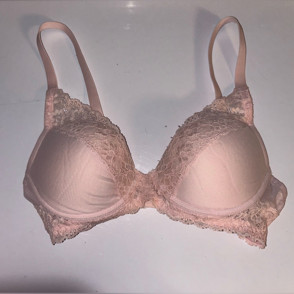 Cosabella Lace Trimmed Pink Underwire Bra, size 30D
